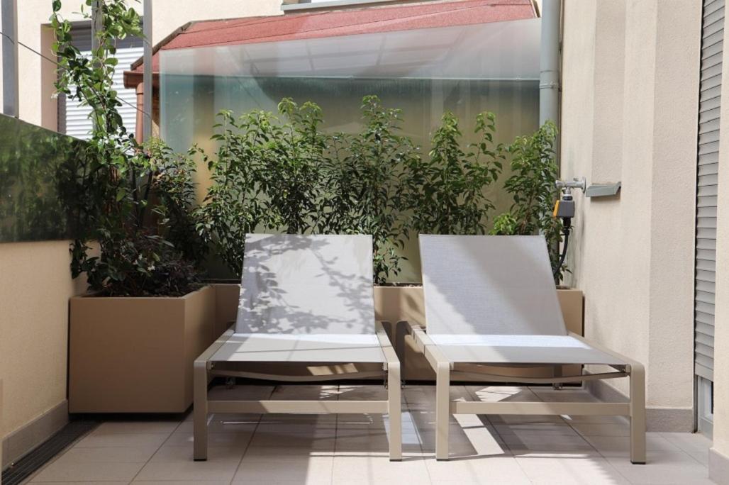 Ferienwohnung Mit Garage, Fahrradraum Und Sehr Grosser Sonnenverwoehnten Terrasse Lagundo Eksteriør bilde
