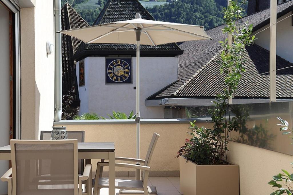 Ferienwohnung Mit Garage, Fahrradraum Und Sehr Grosser Sonnenverwoehnten Terrasse Lagundo Eksteriør bilde
