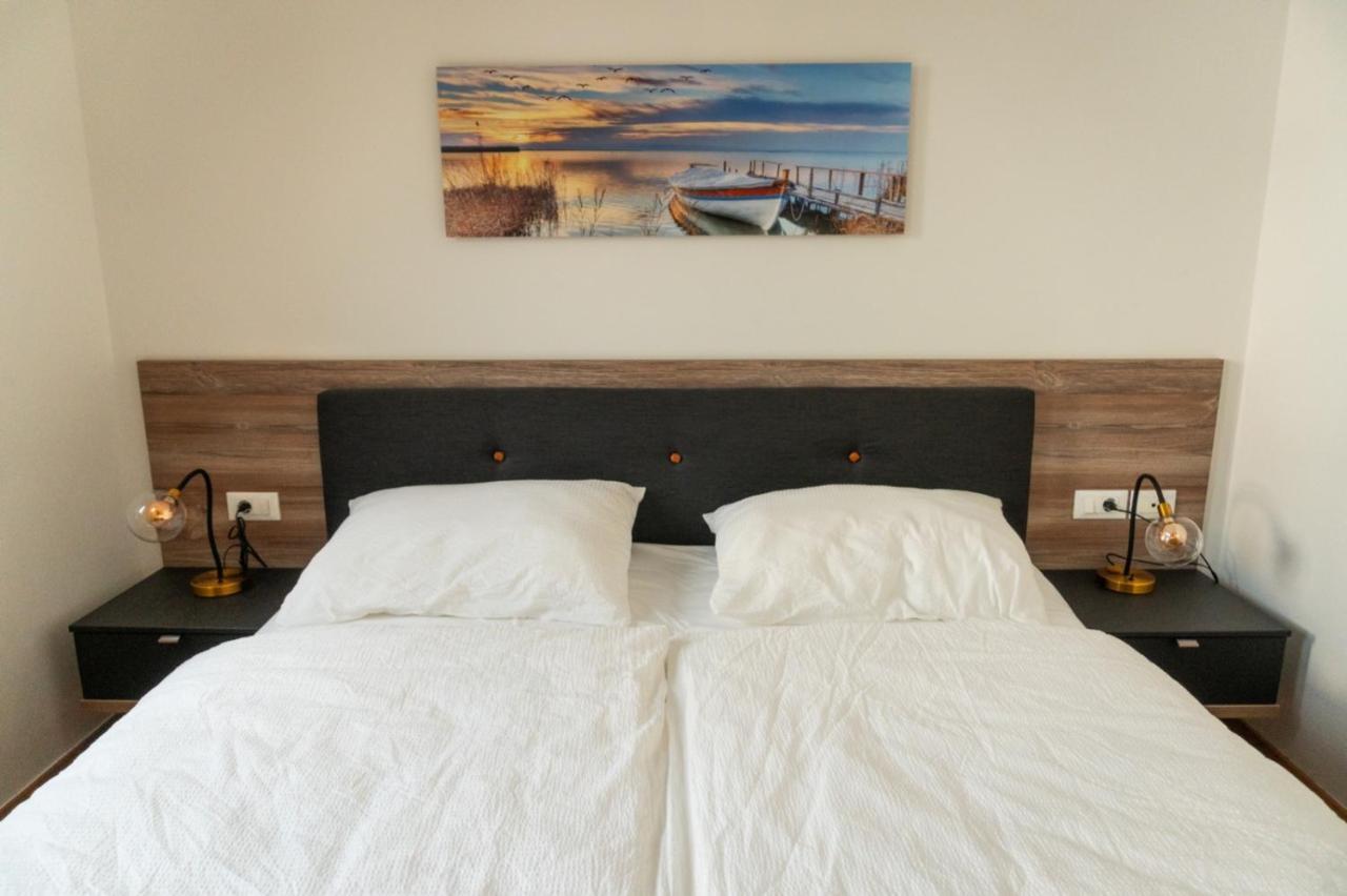 Ferienwohnung Mit Garage, Fahrradraum Und Sehr Grosser Sonnenverwoehnten Terrasse Lagundo Eksteriør bilde