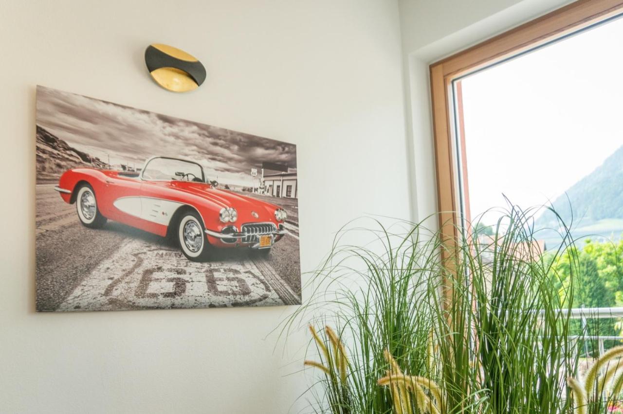 Ferienwohnung Mit Garage, Fahrradraum Und Sehr Grosser Sonnenverwoehnten Terrasse Lagundo Eksteriør bilde